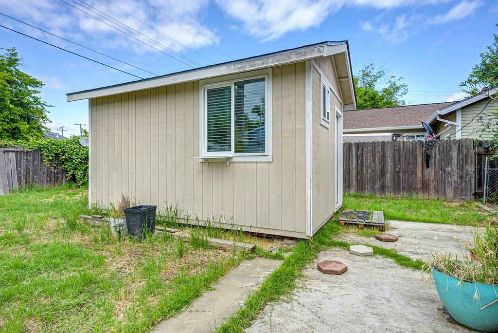 1013 Frienza Avenue