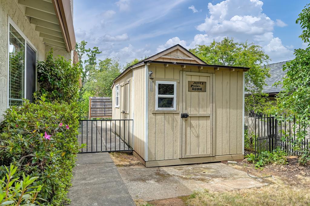 3025 Richardson Circle