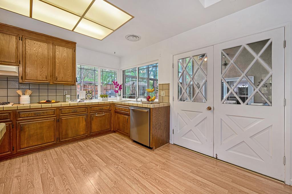 3025 Richardson Circle