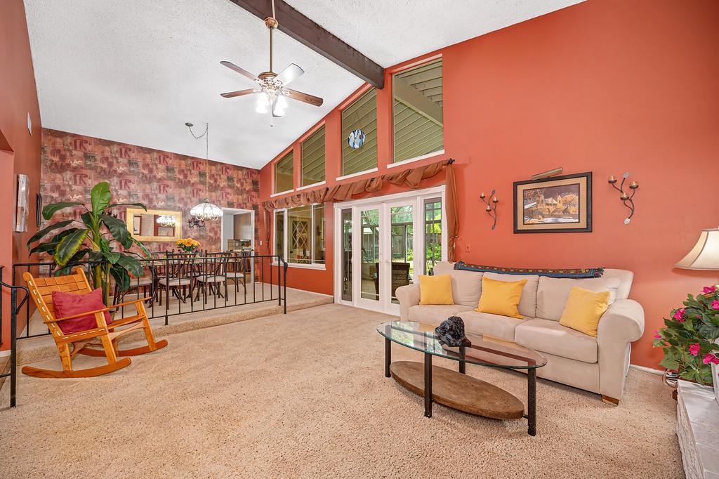 3025 Richardson Circle
