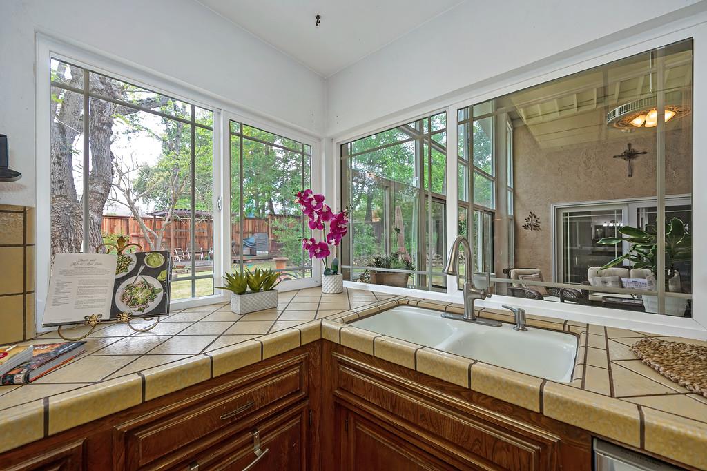 3025 Richardson Circle