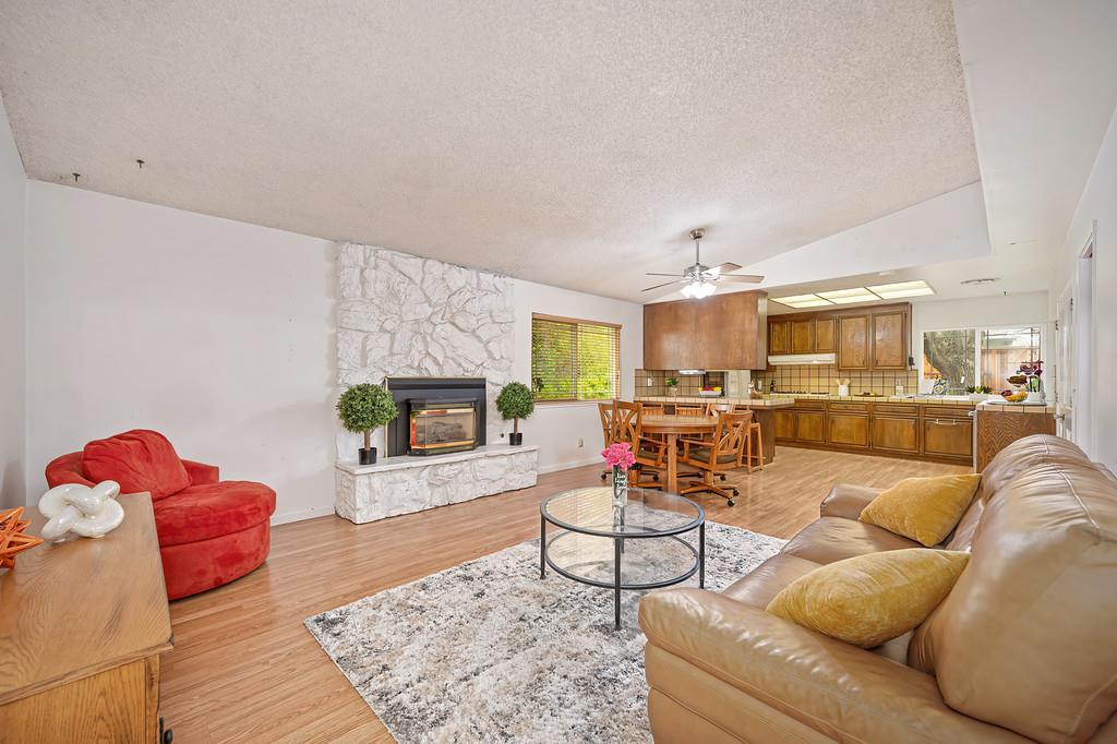 3025 Richardson Circle