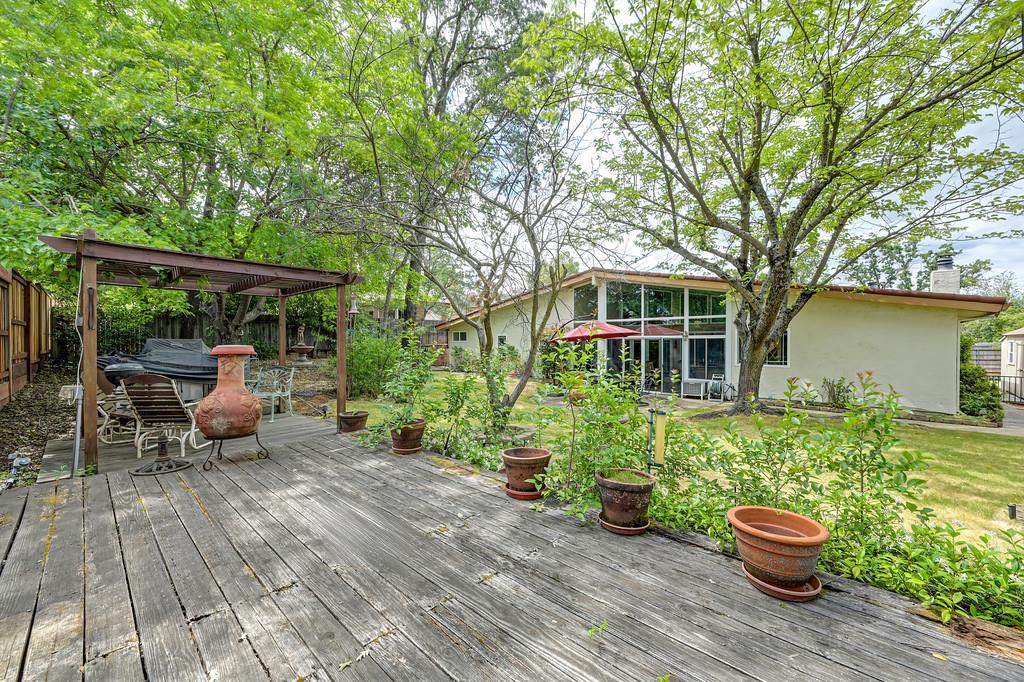 3025 Richardson Circle