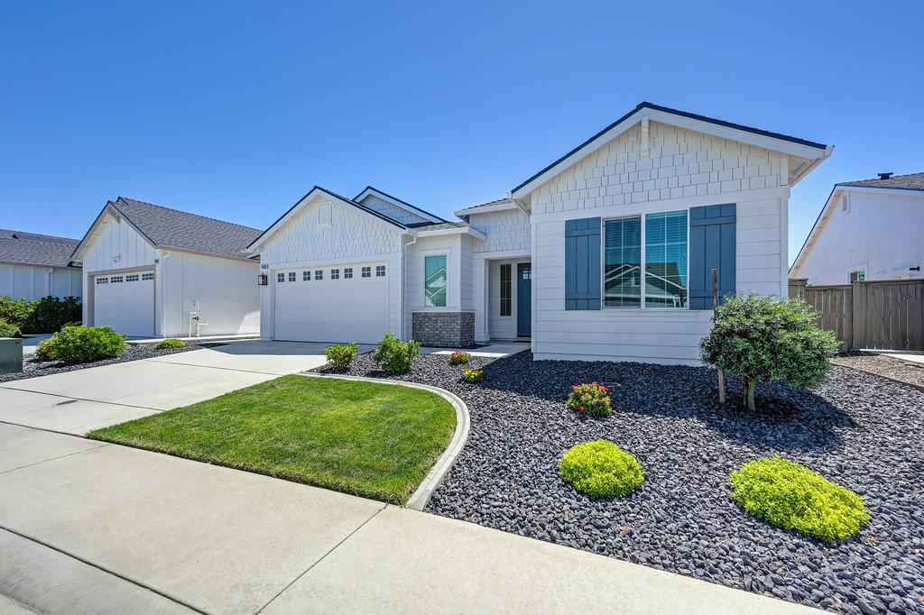 5033 Misty Ridge Drive