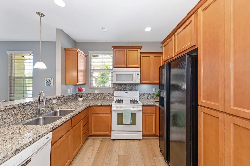 214 Blossom Rock Lane 38