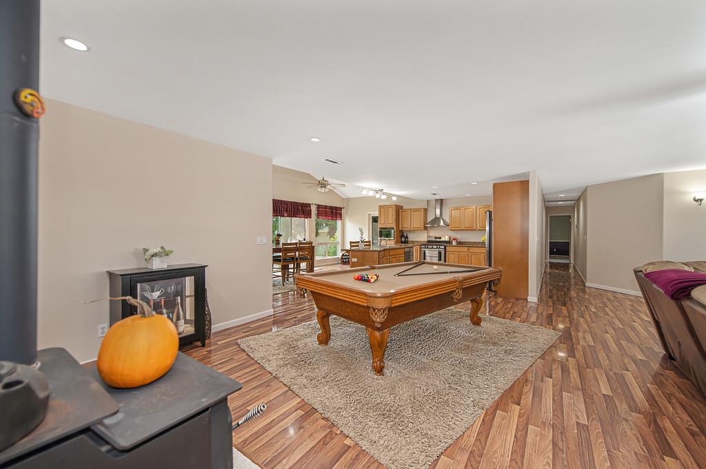 7529 Crystal Boulevard