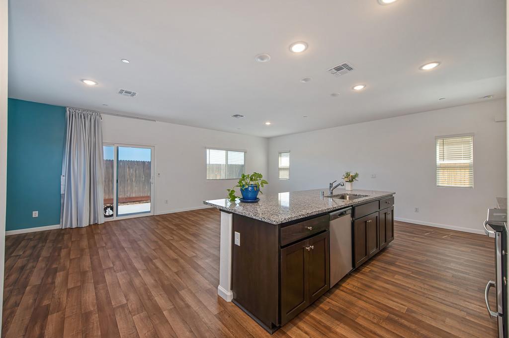 12135 Alamosa Drive