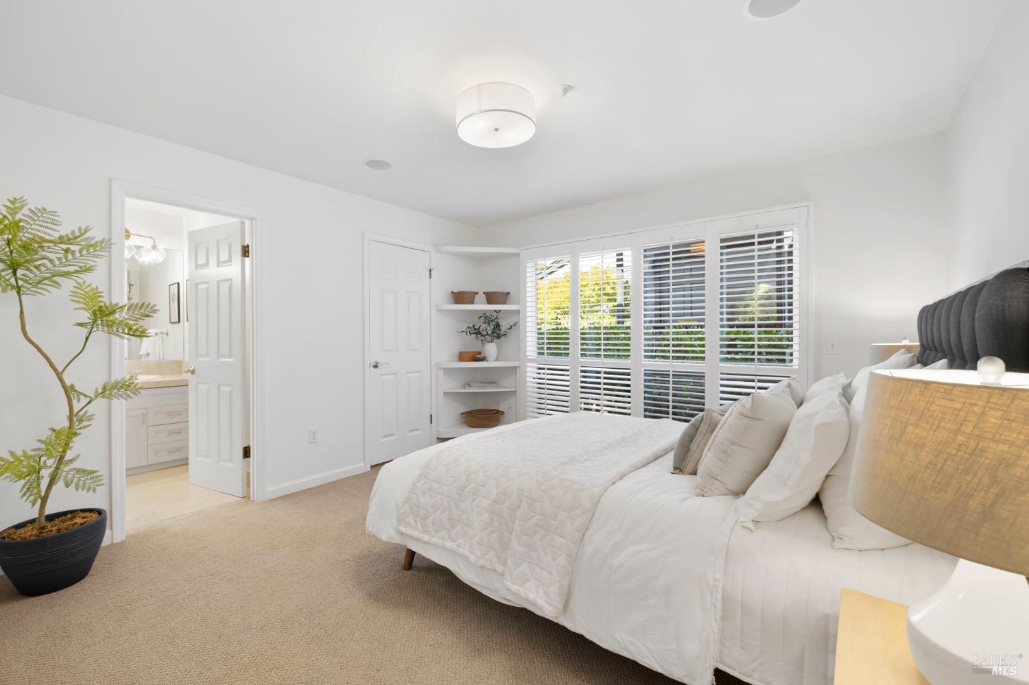 101 Sacramento Way