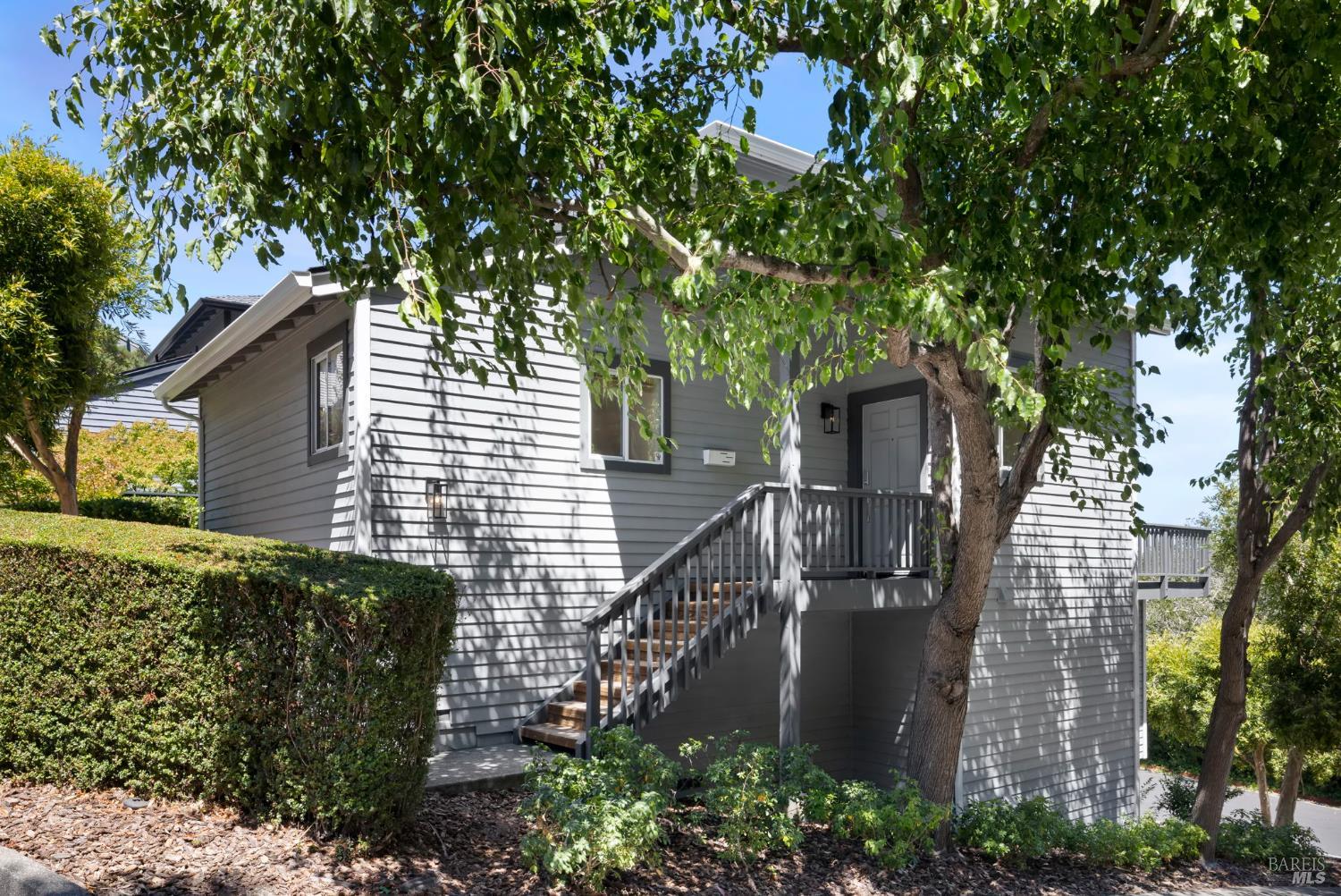101 Sacramento Way