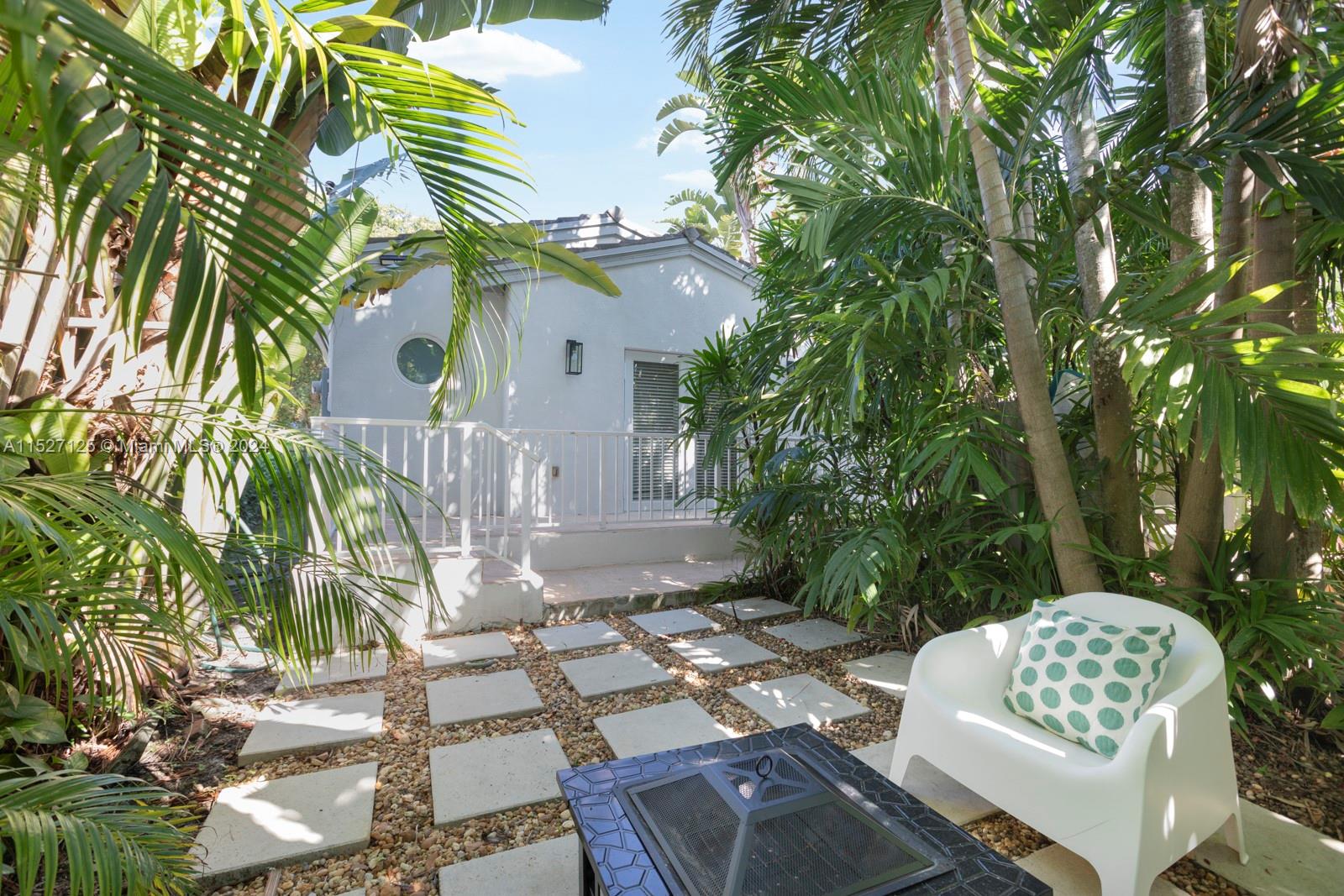 410 Bargello Ave