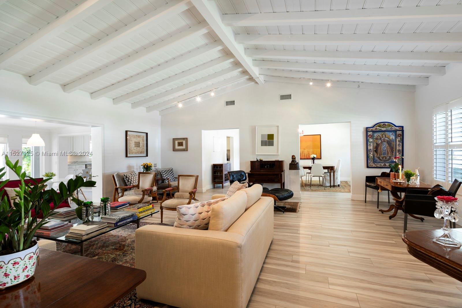 410 Bargello Ave