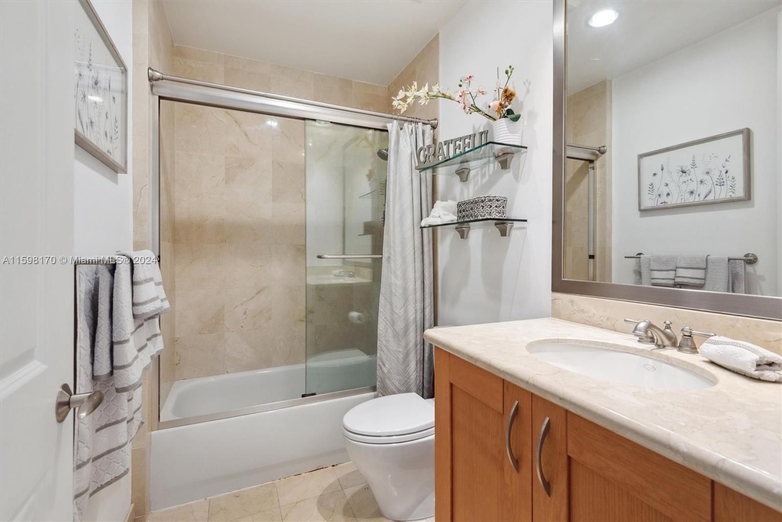 642 Valencia Ave # 405
