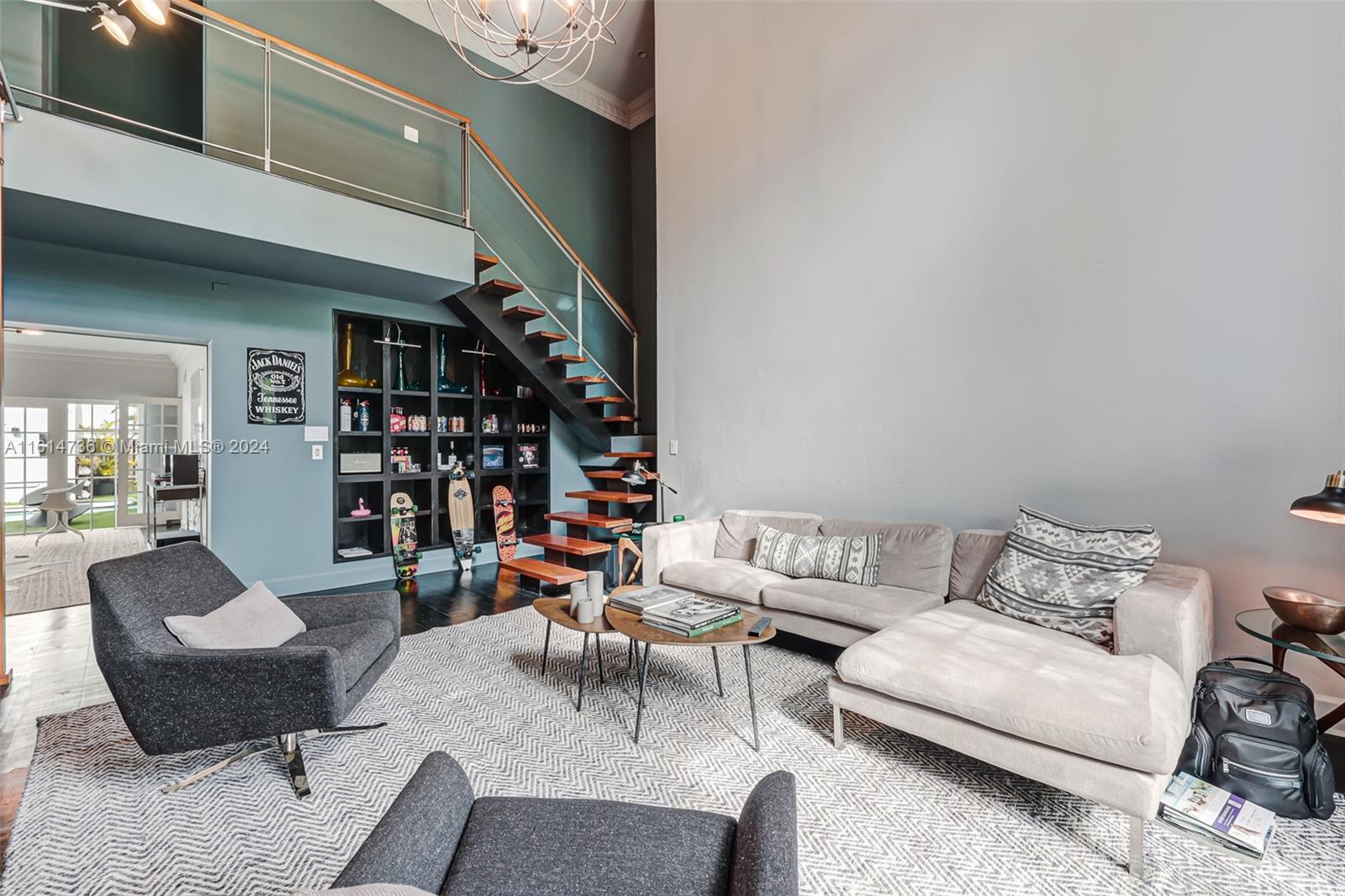 3370 Crystal Ct