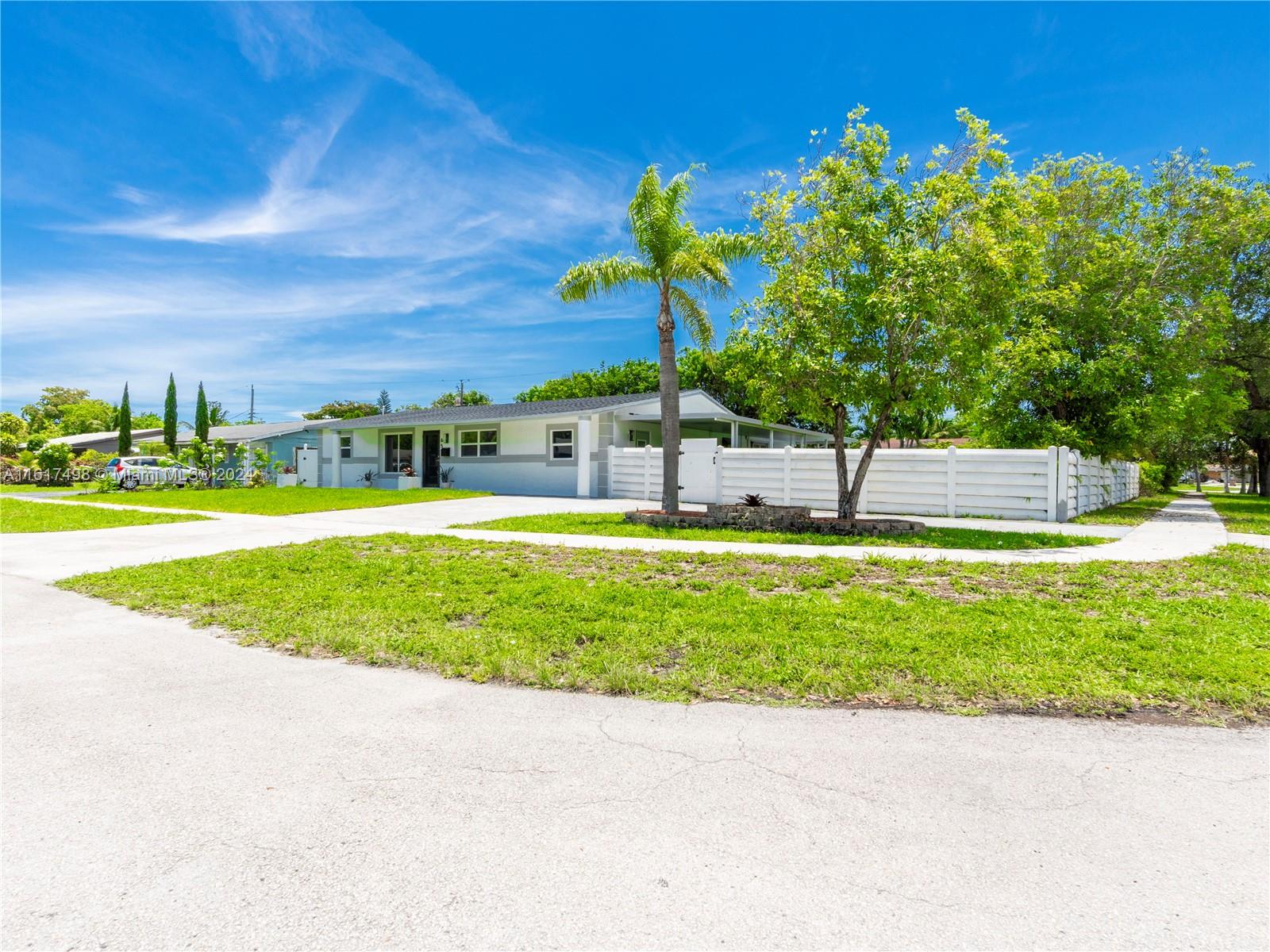 650 NW 38th Ct