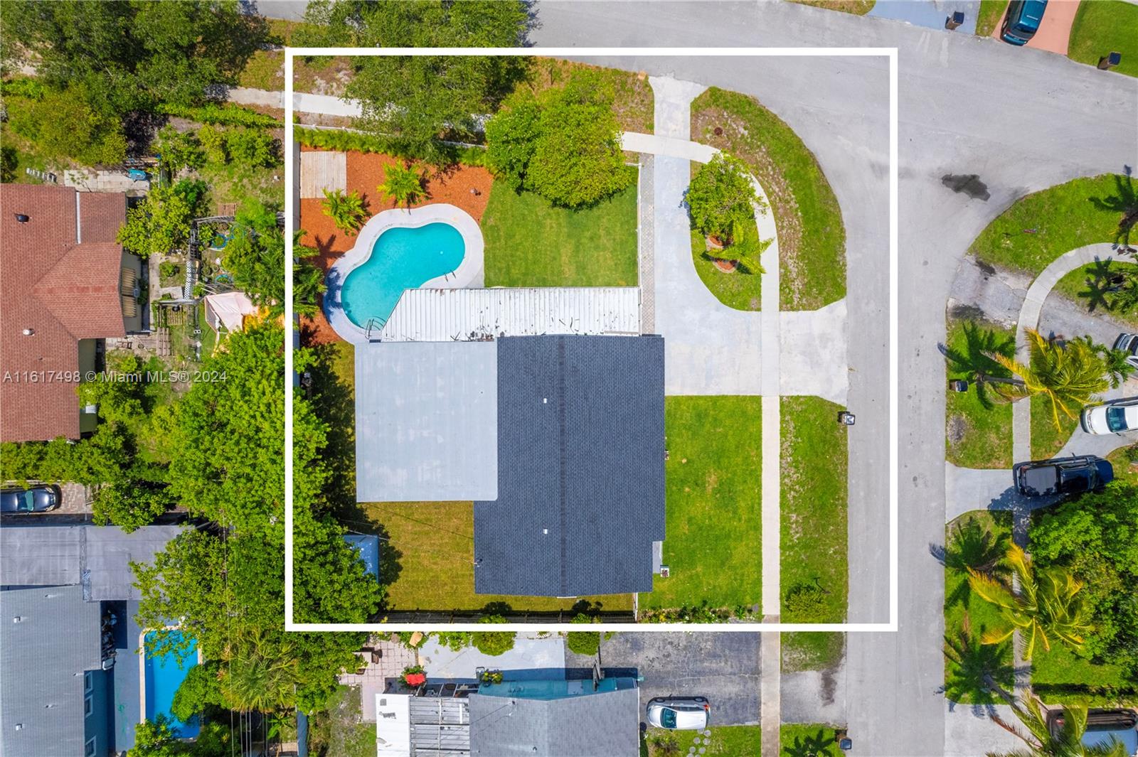 650 NW 38th Ct