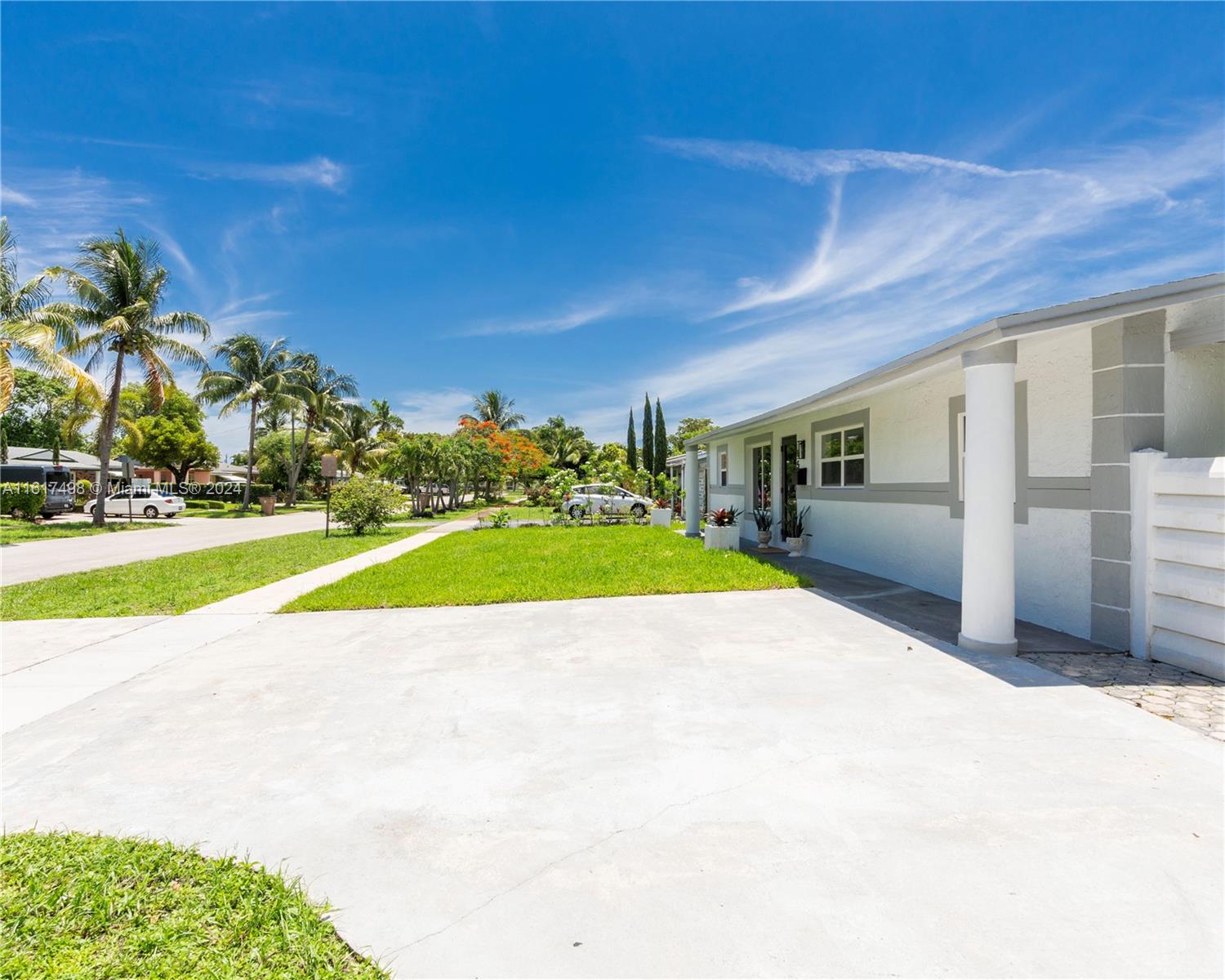 650 NW 38th Ct
