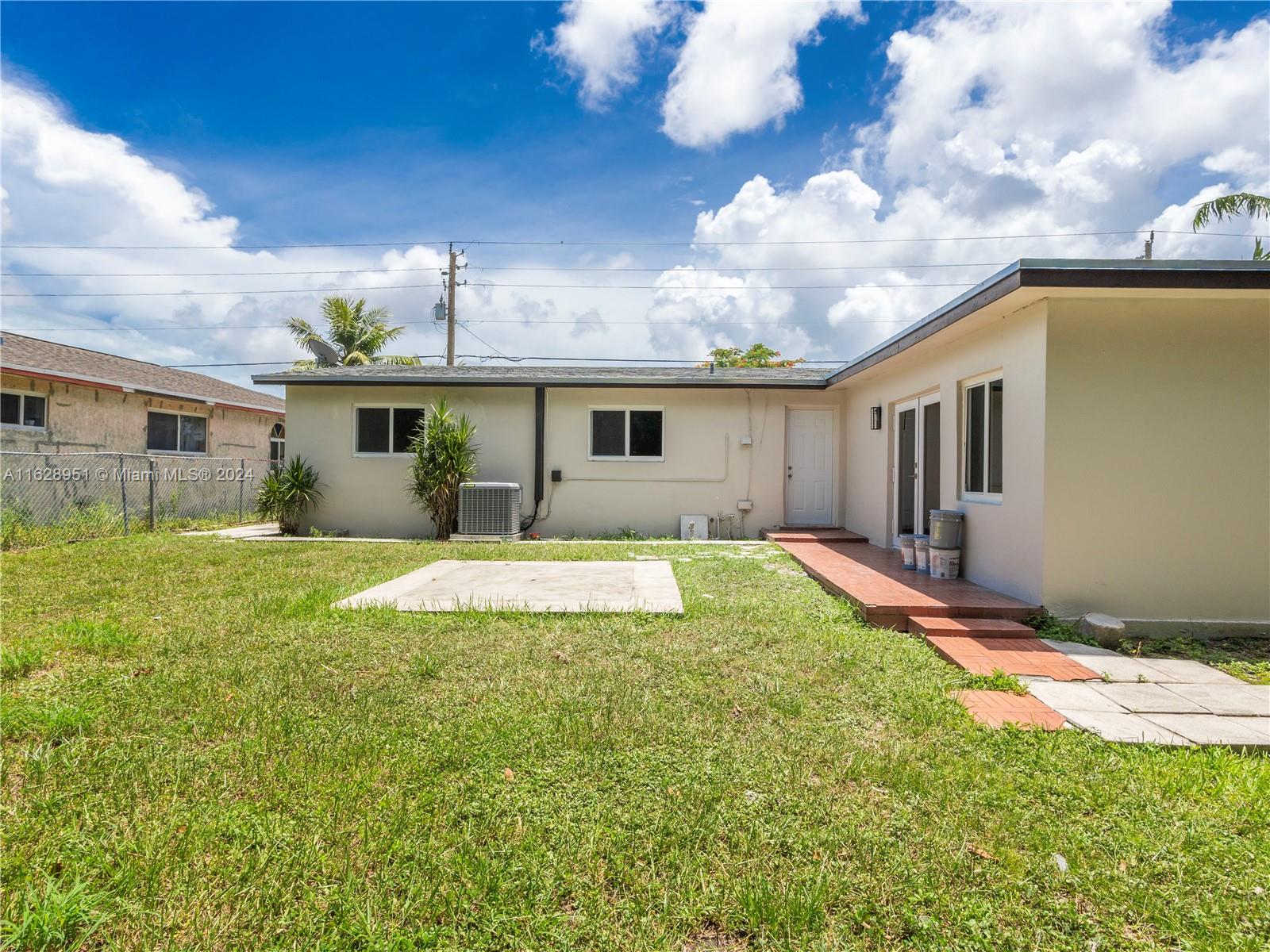 11621 SW 184th St