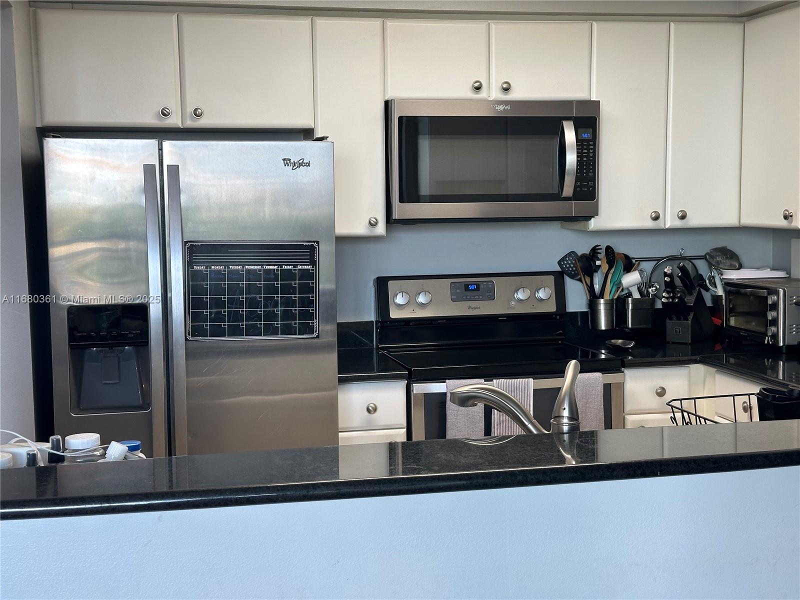 2475 Brickell Ave # 906