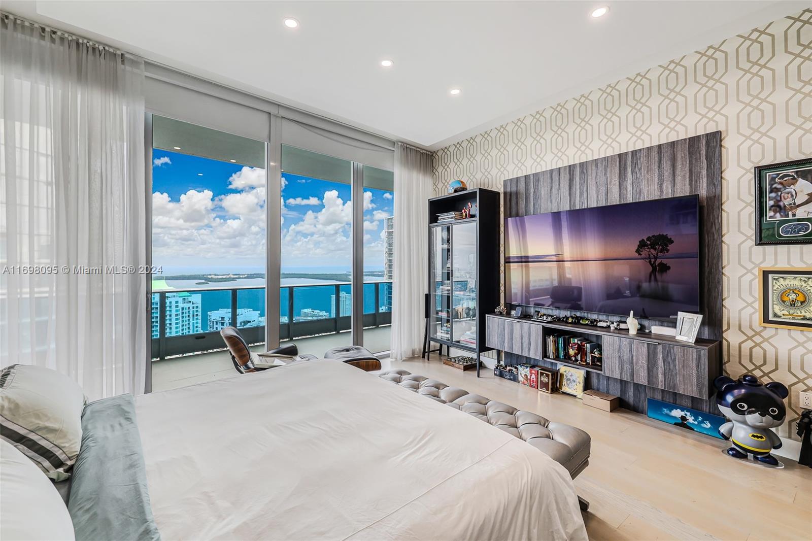 200 Biscayne Boulevard Way # 5301