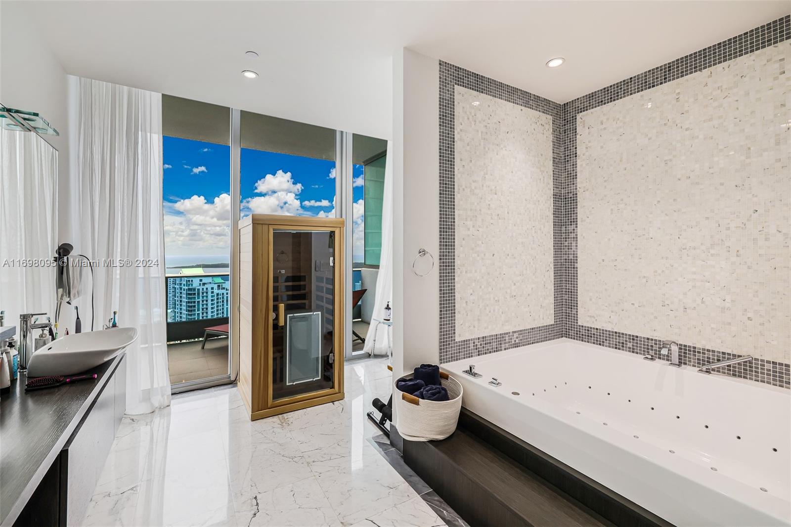 200 Biscayne Boulevard Way # 5301
