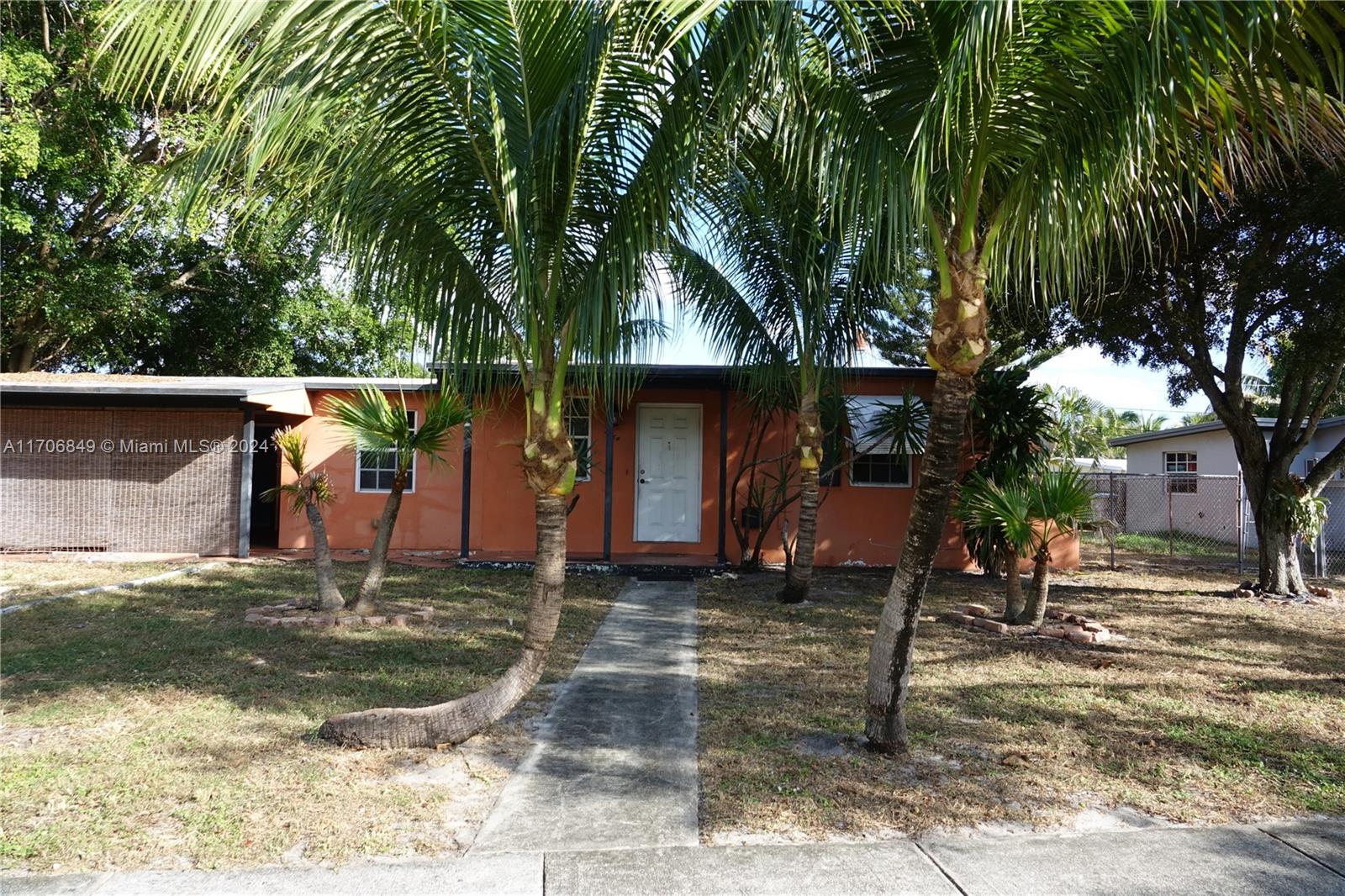 5264 NE 15th Ave