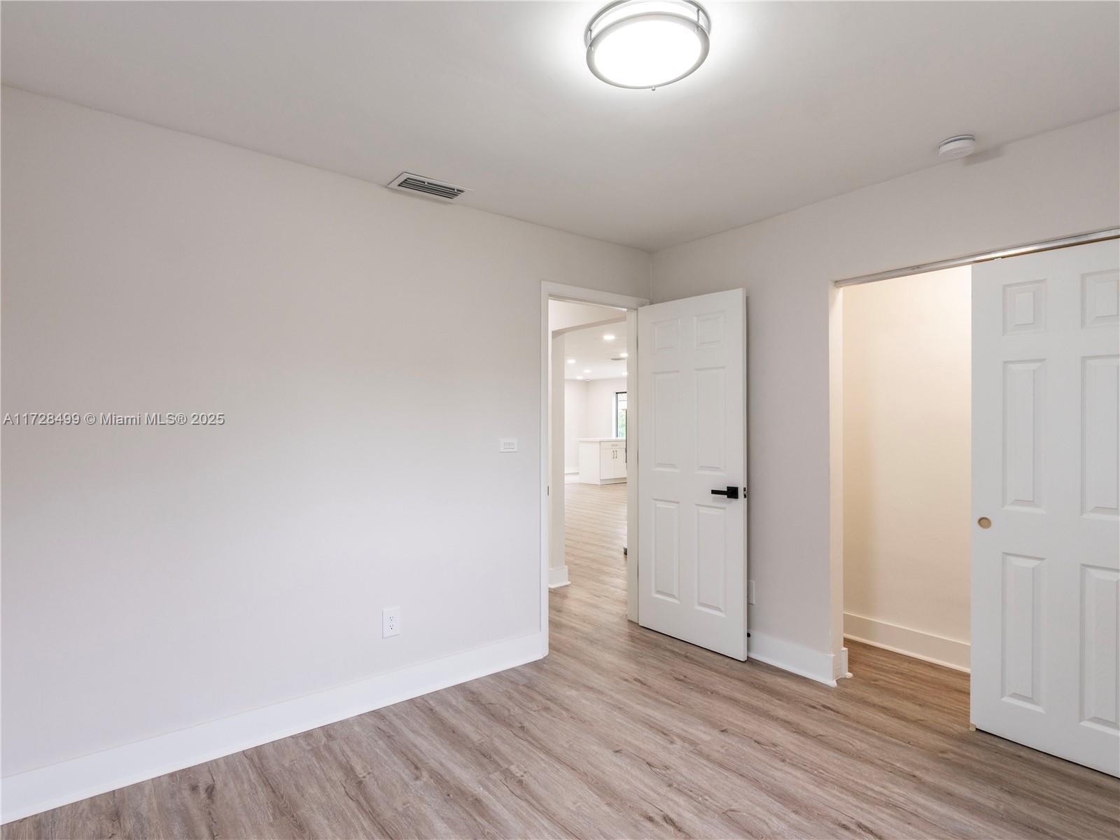 960 NW 50th St