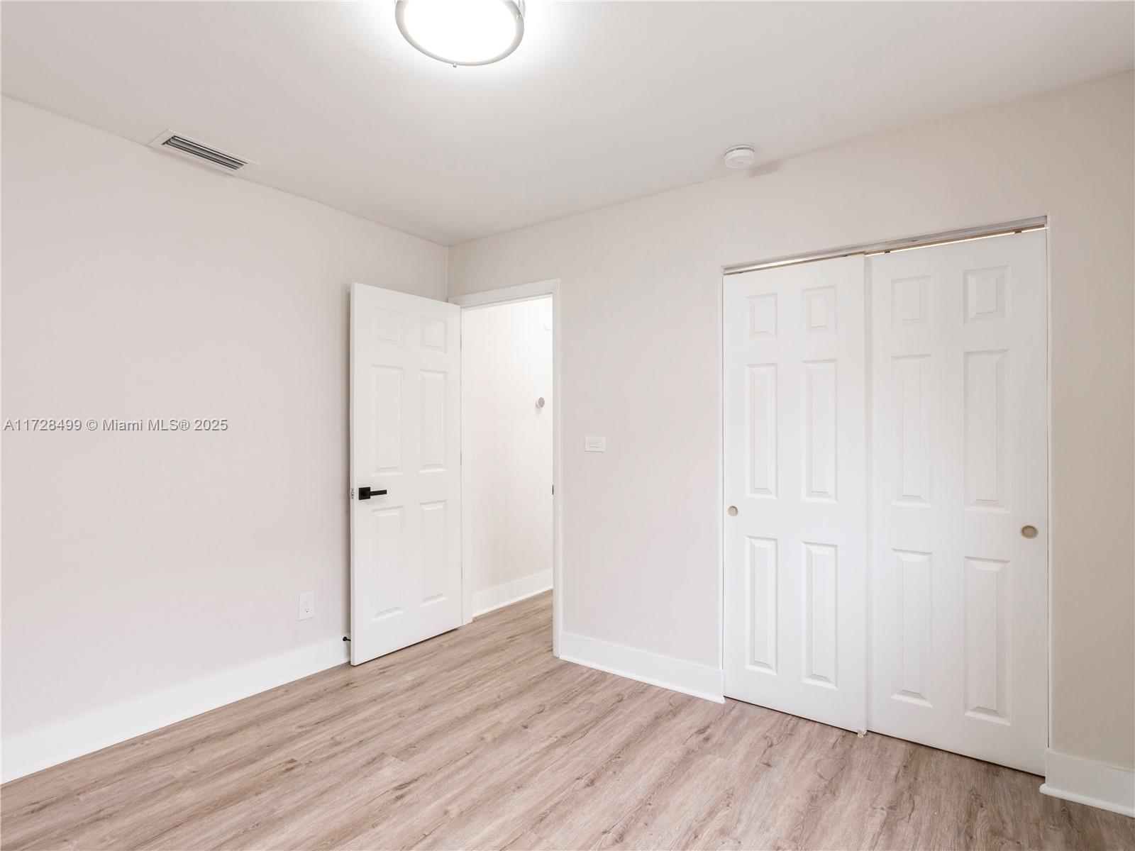960 NW 50th St