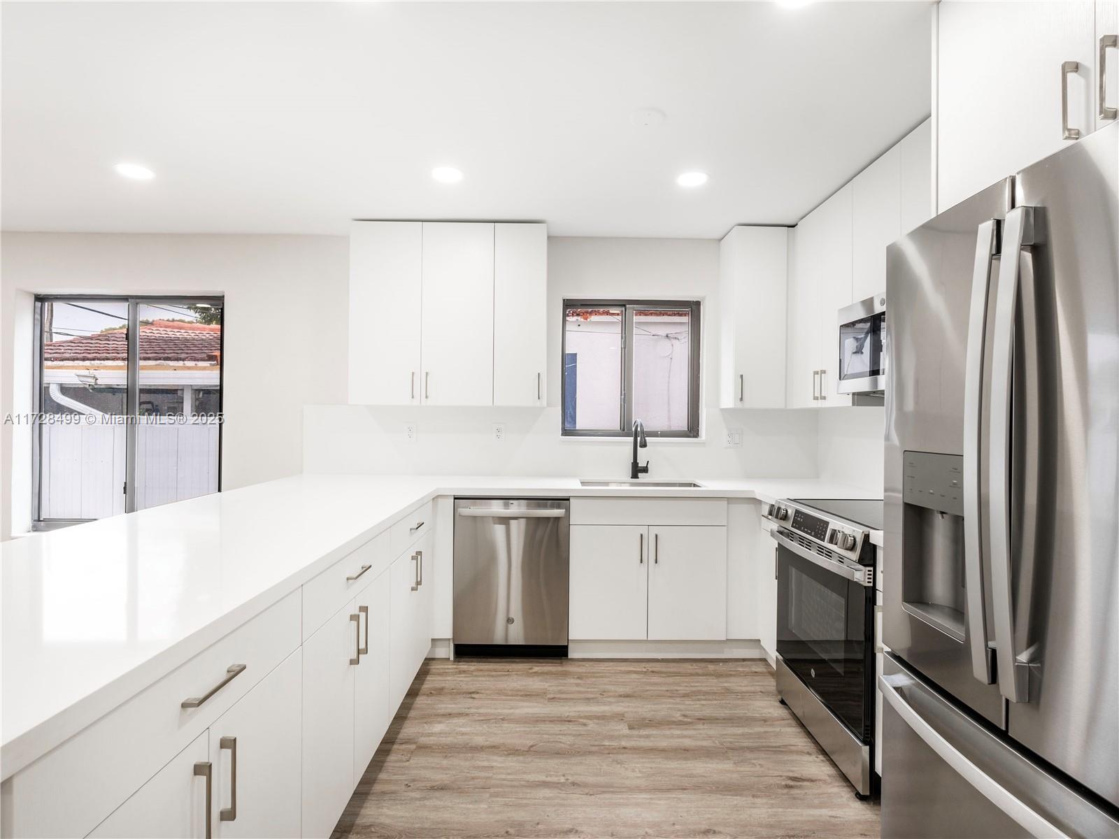 960 NW 50th St