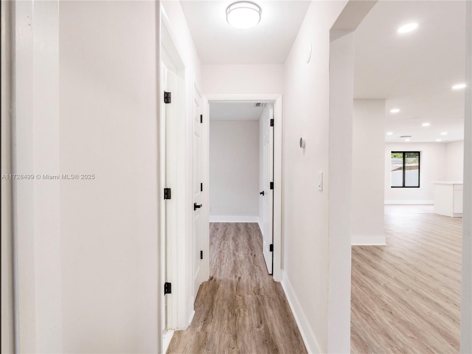 960 NW 50th St