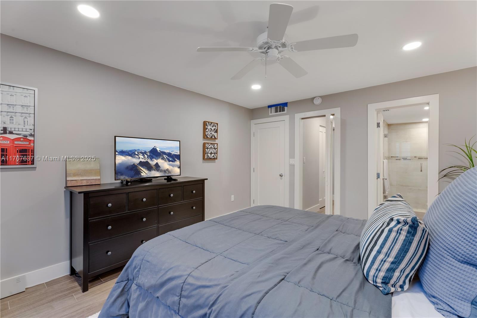 240 Galen Dr # 108