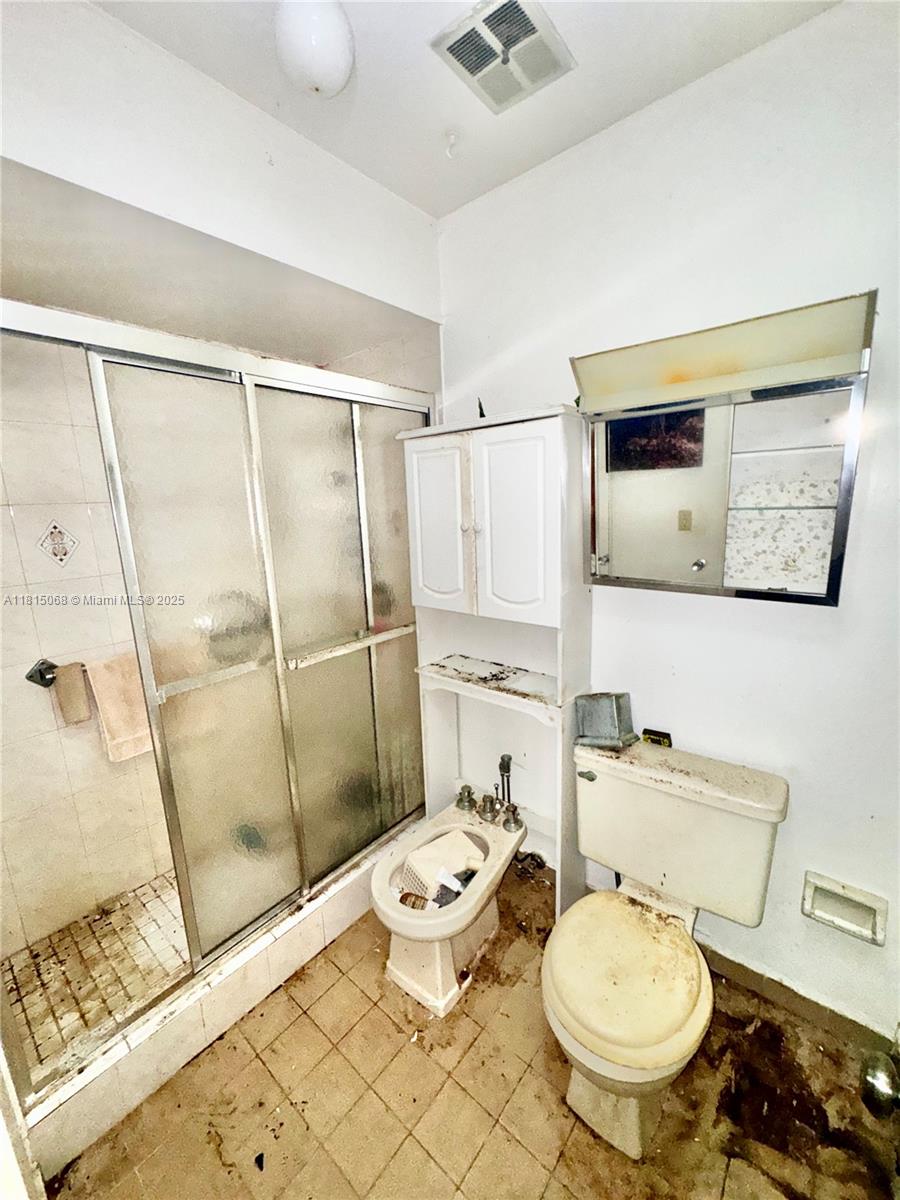 975 SW 89th Ave