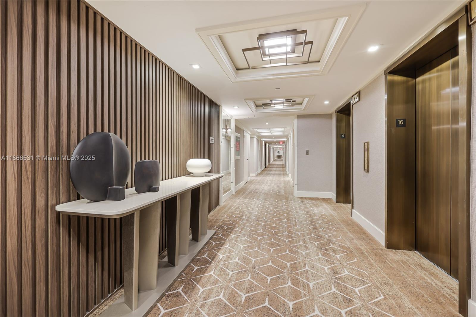 2 Grove Isle Dr # B1603