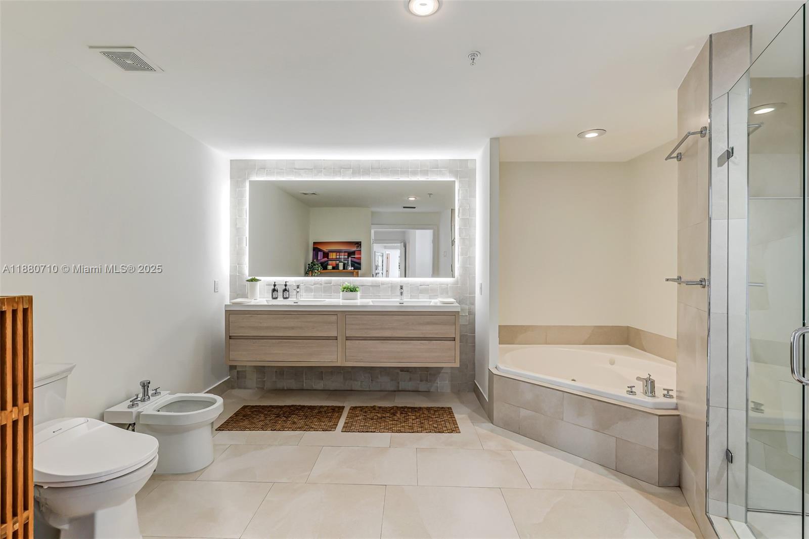 1900 Sunset Harbour Dr Unit: PH05
