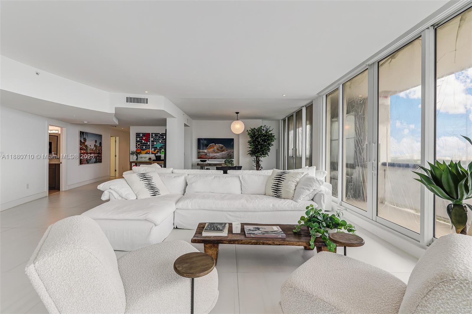 1900 Sunset Harbour Dr Unit: PH05