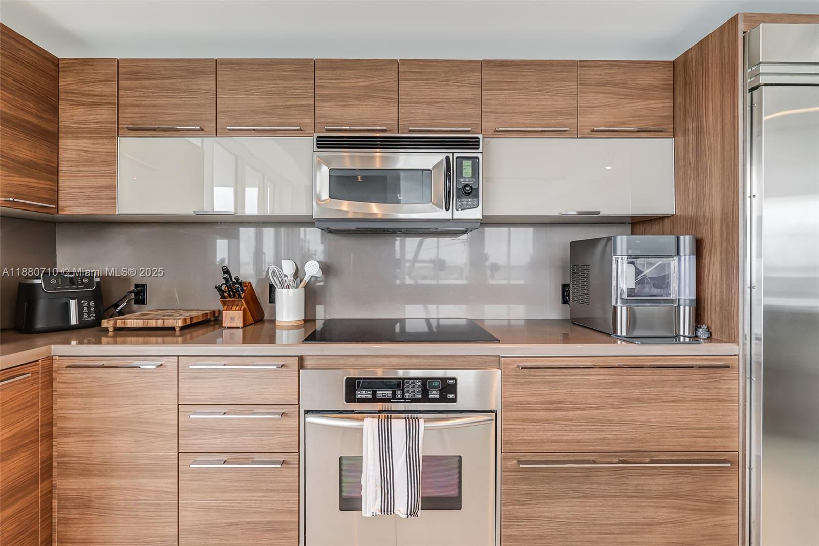 1900 Sunset Harbour Dr Unit: PH05