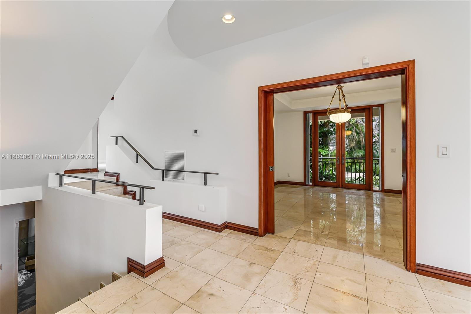 184 Paloma Dr