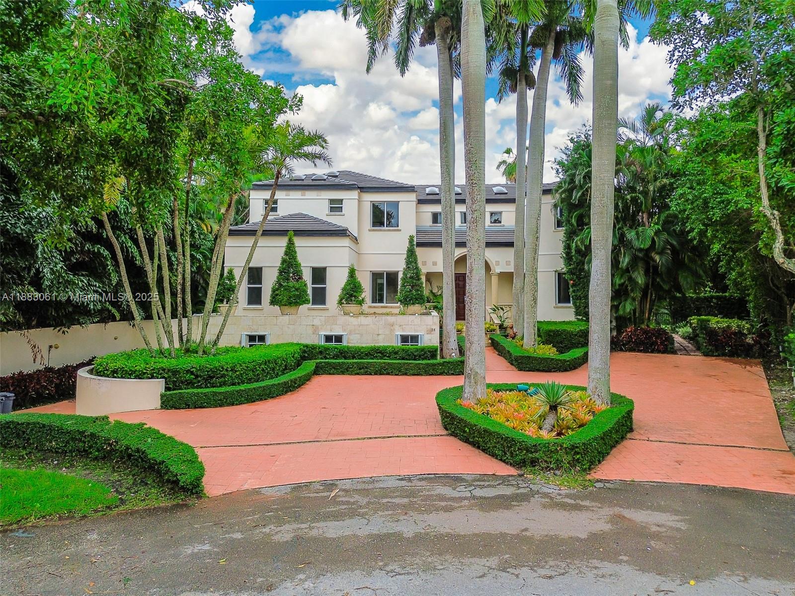 184 Paloma Dr