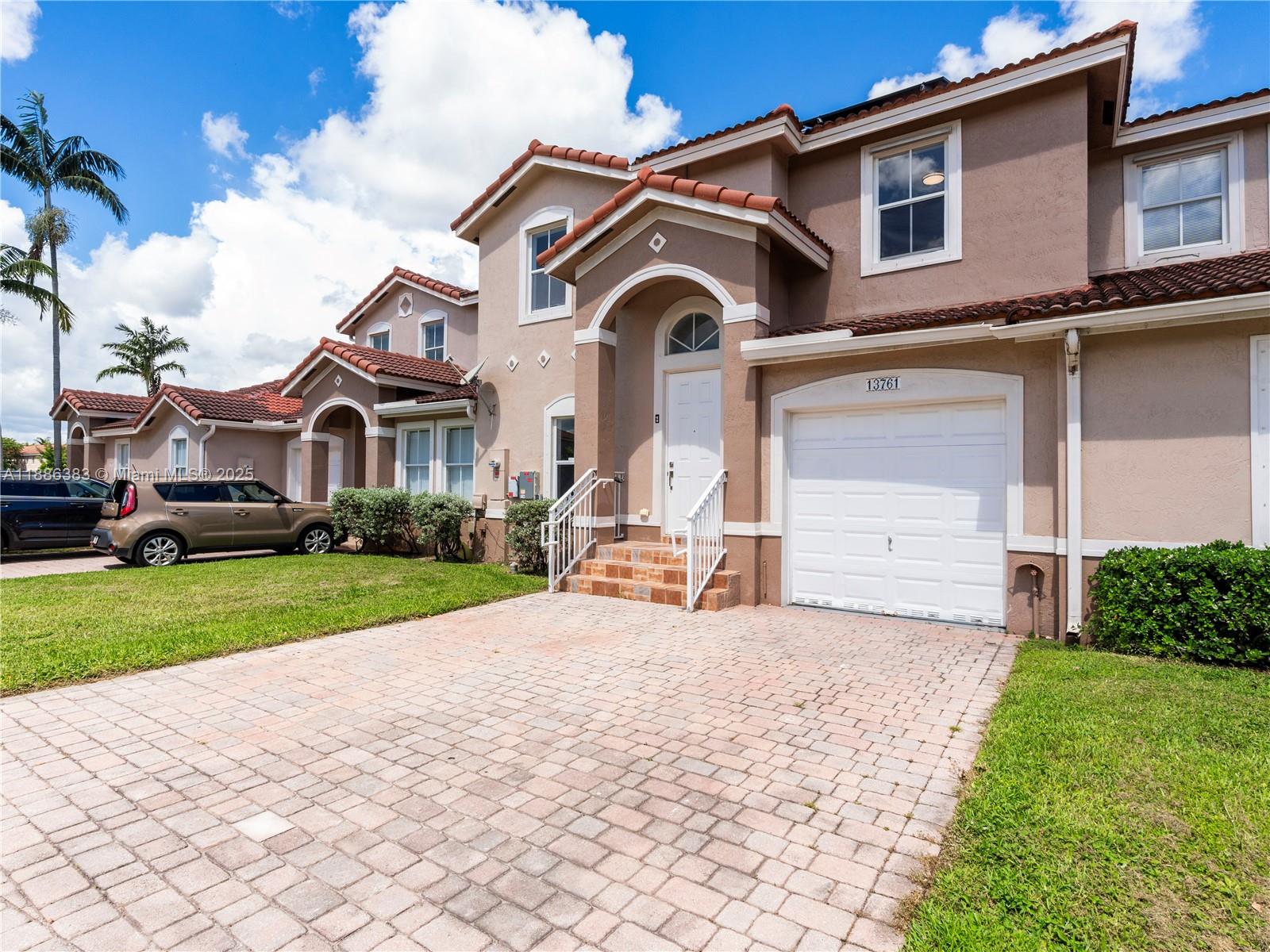13761 SW 274th Ter