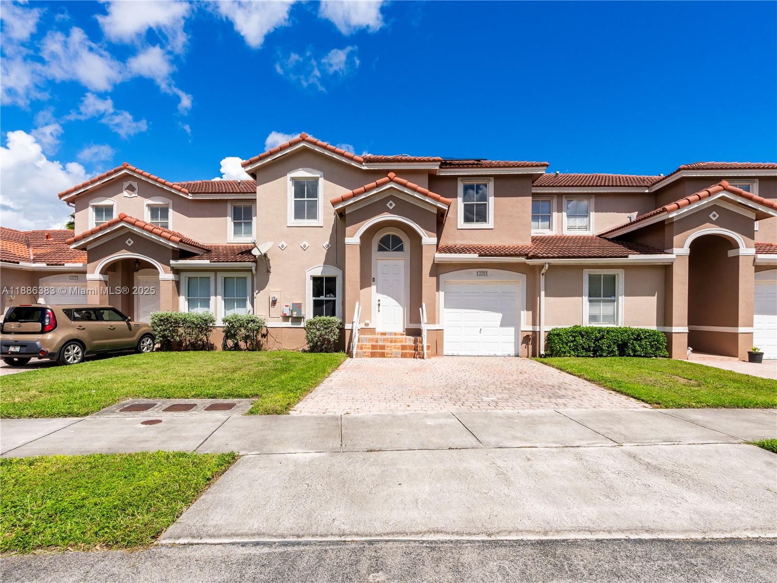 13761 SW 274th Ter