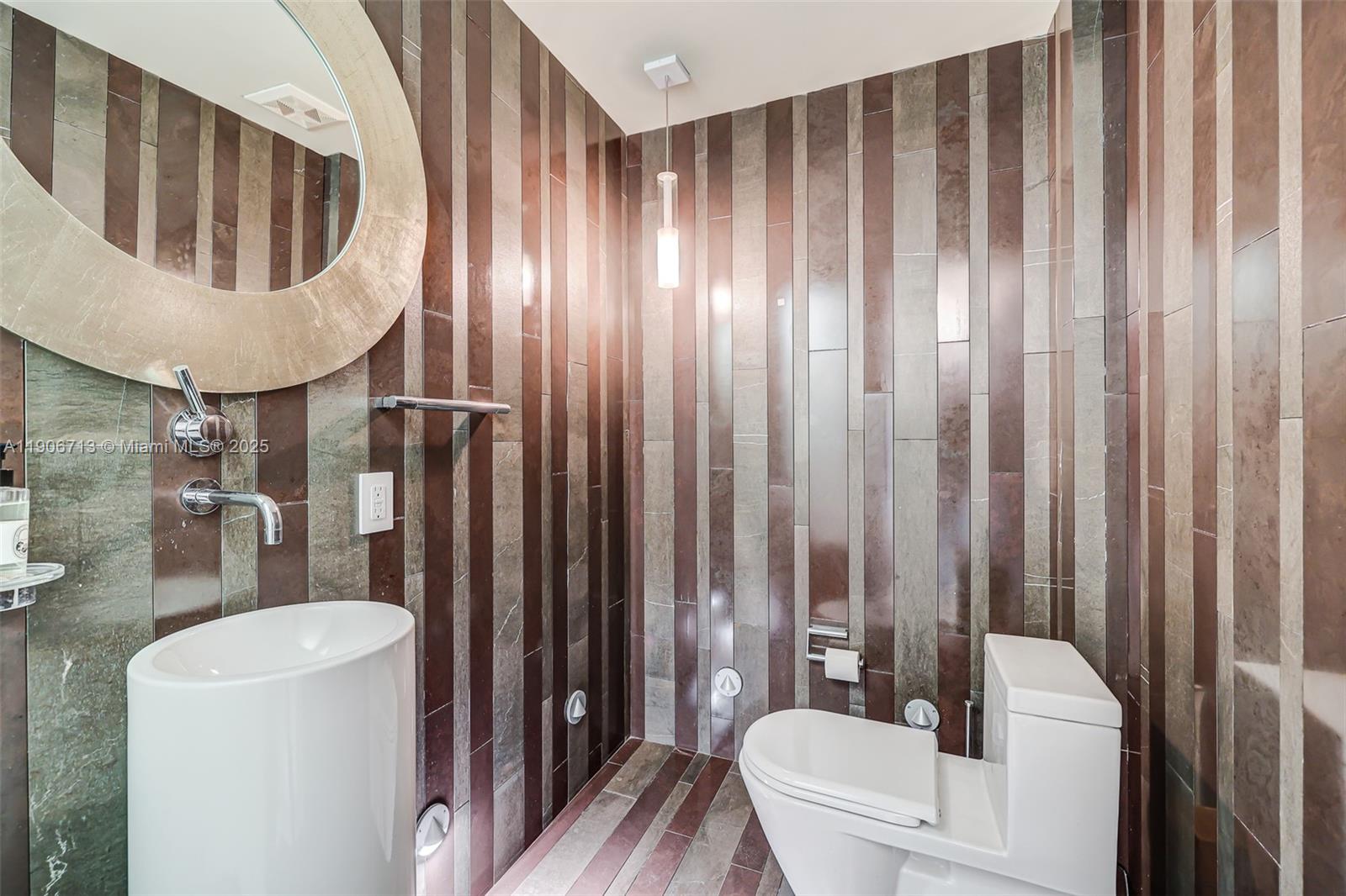 2001 Meridian Ave # 307