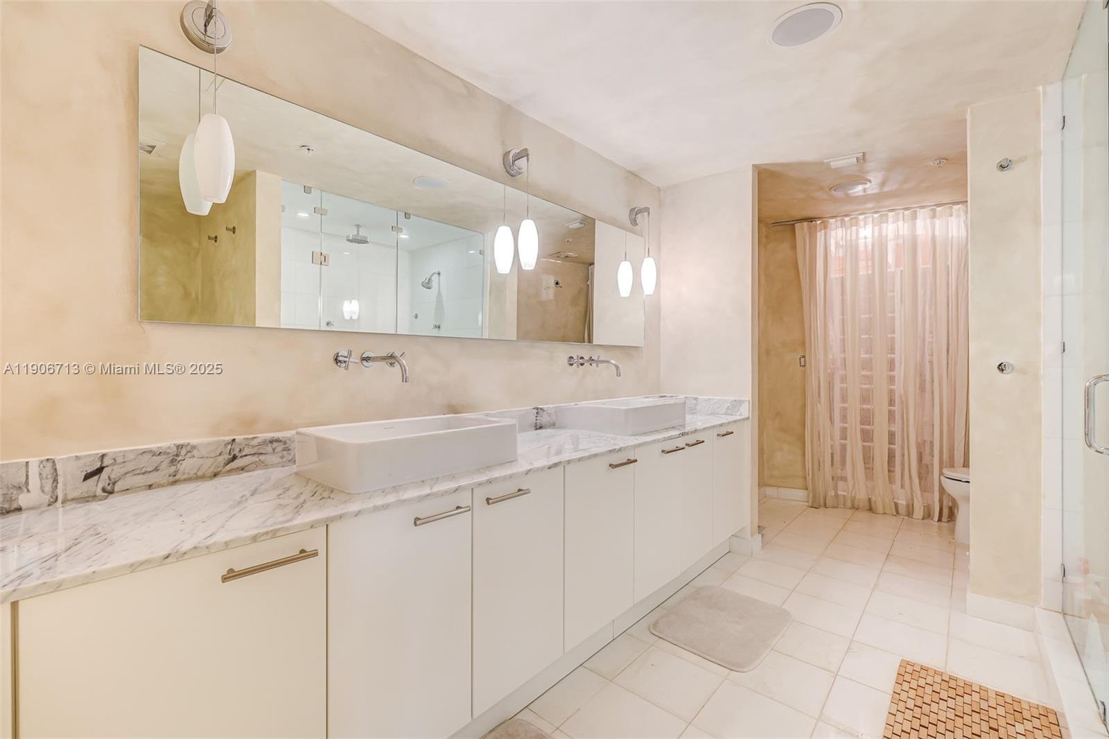 2001 Meridian Ave # 307