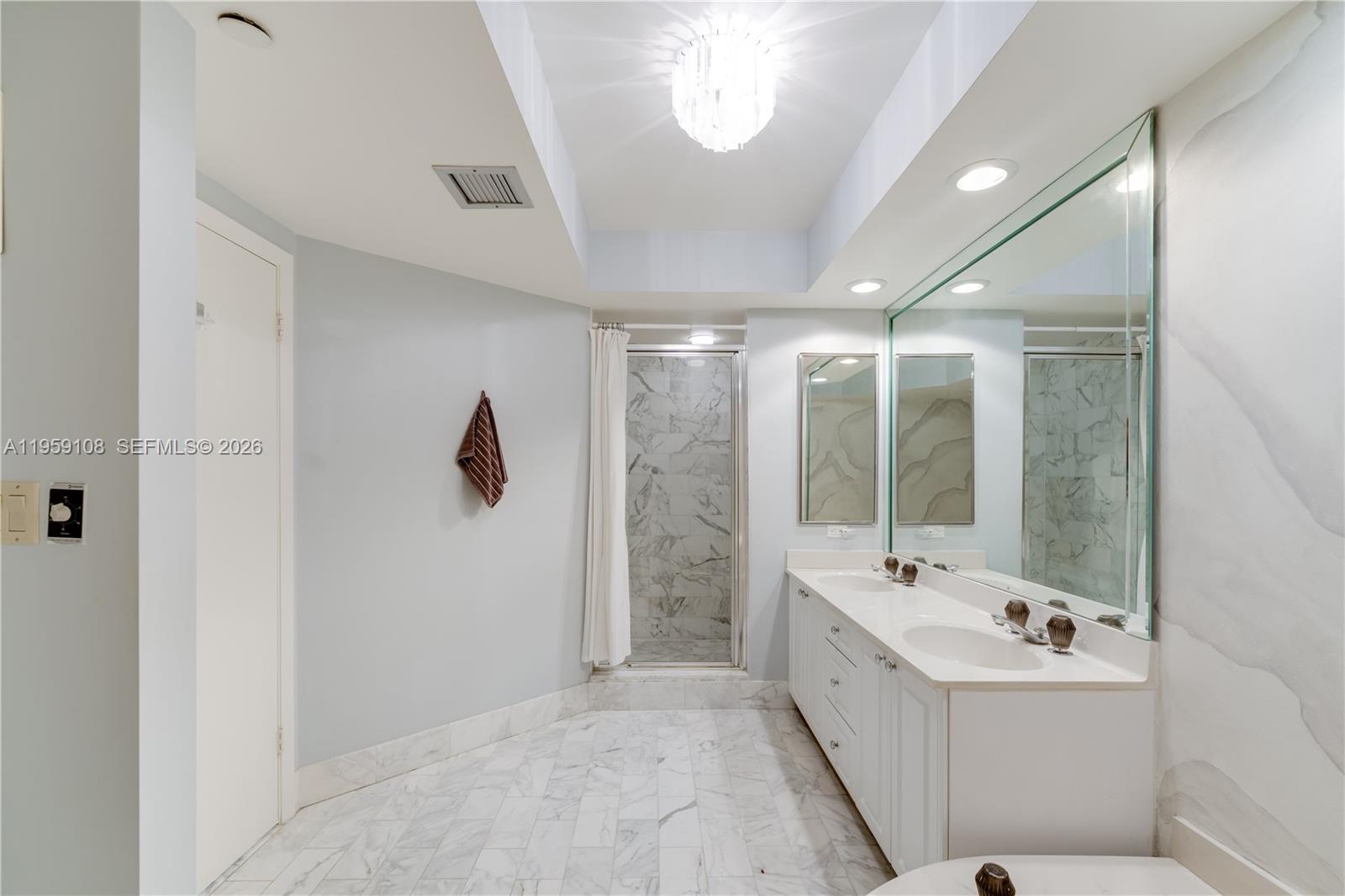 20281 E Country Club Dr # M6