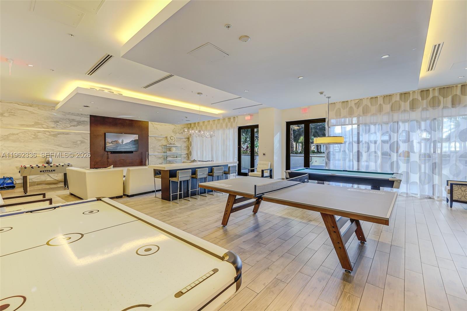 999 SW 1st Ave # 1916