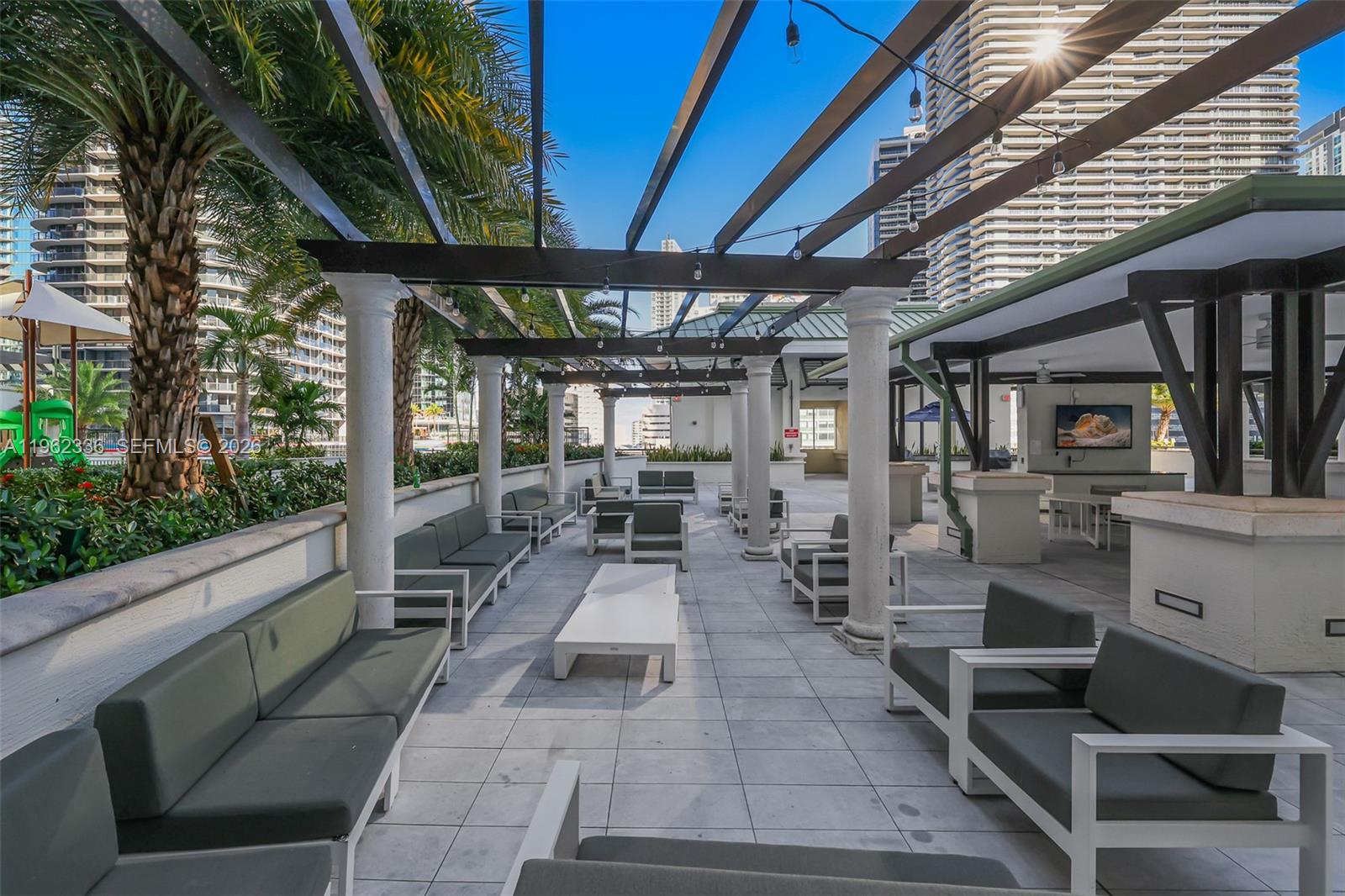 999 SW 1st Ave # 1916