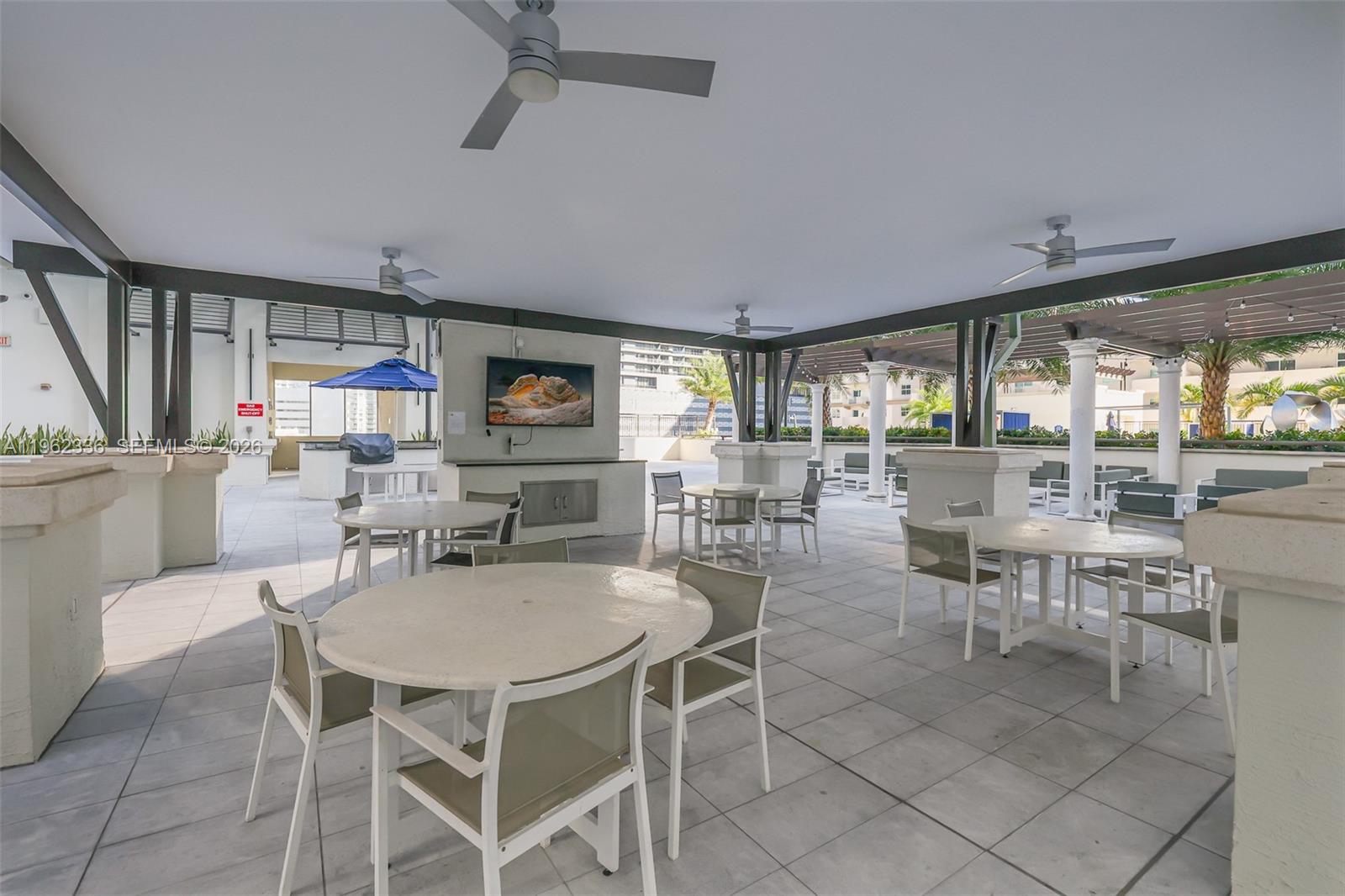 999 SW 1st Ave # 1916