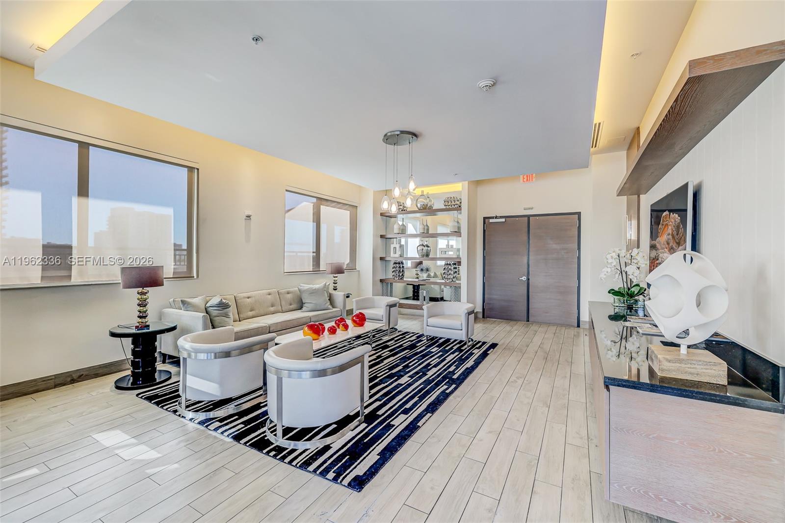 999 SW 1st Ave # 1916