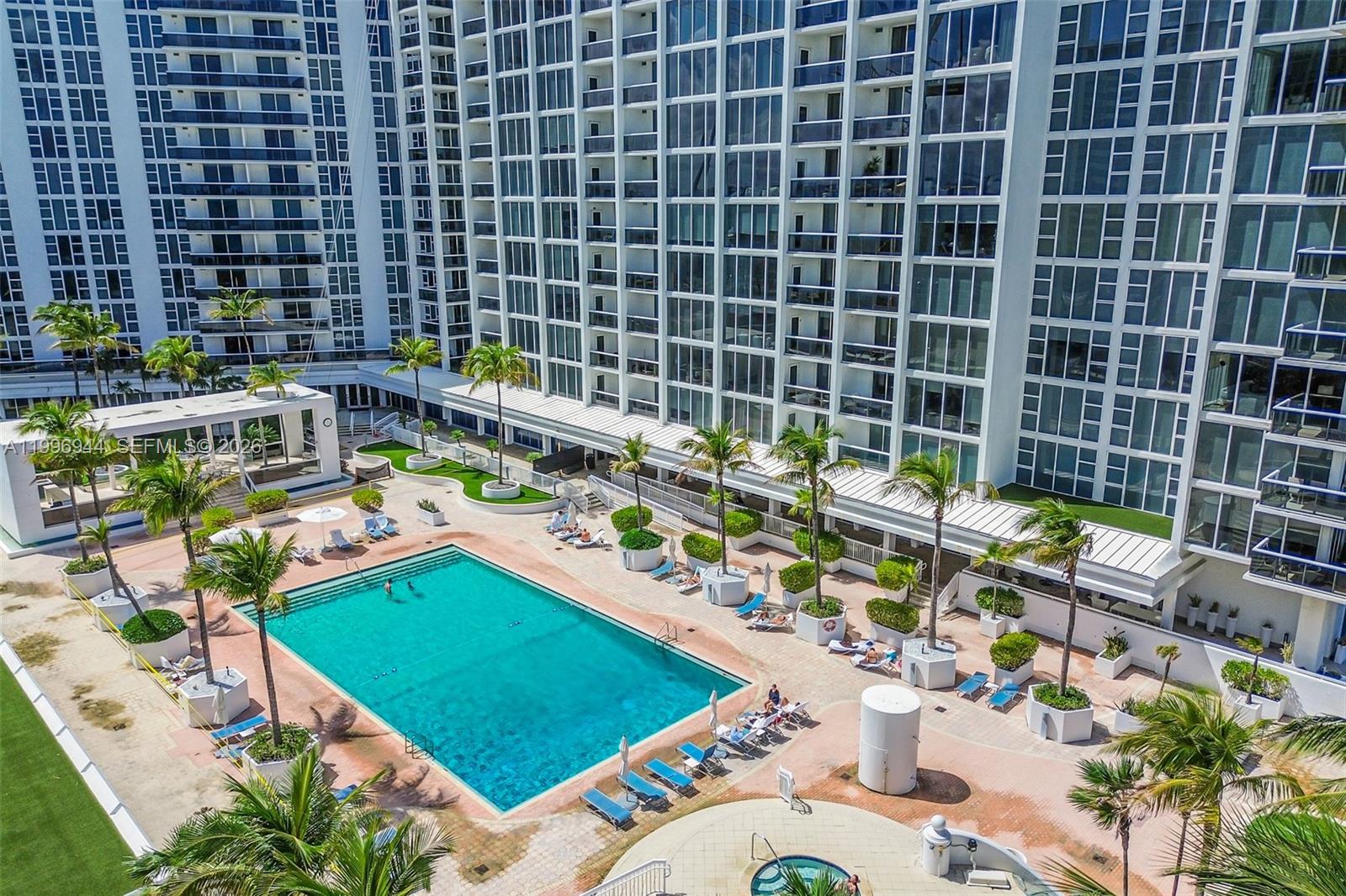 10275 Collins Ave # 722