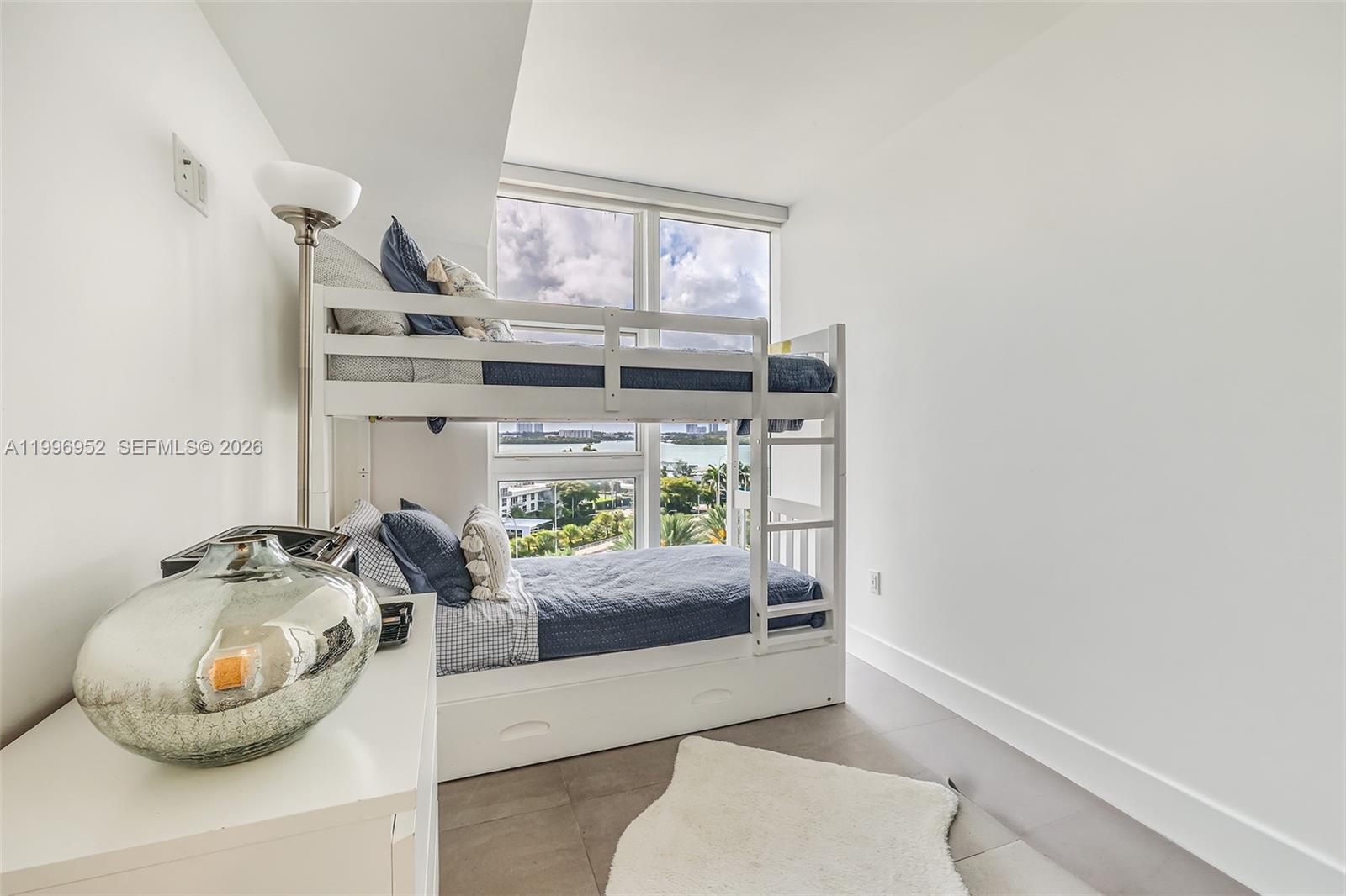 10275 Collins Ave # 722