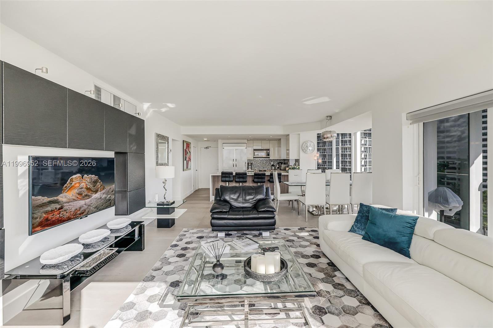 10275 Collins Ave # 722