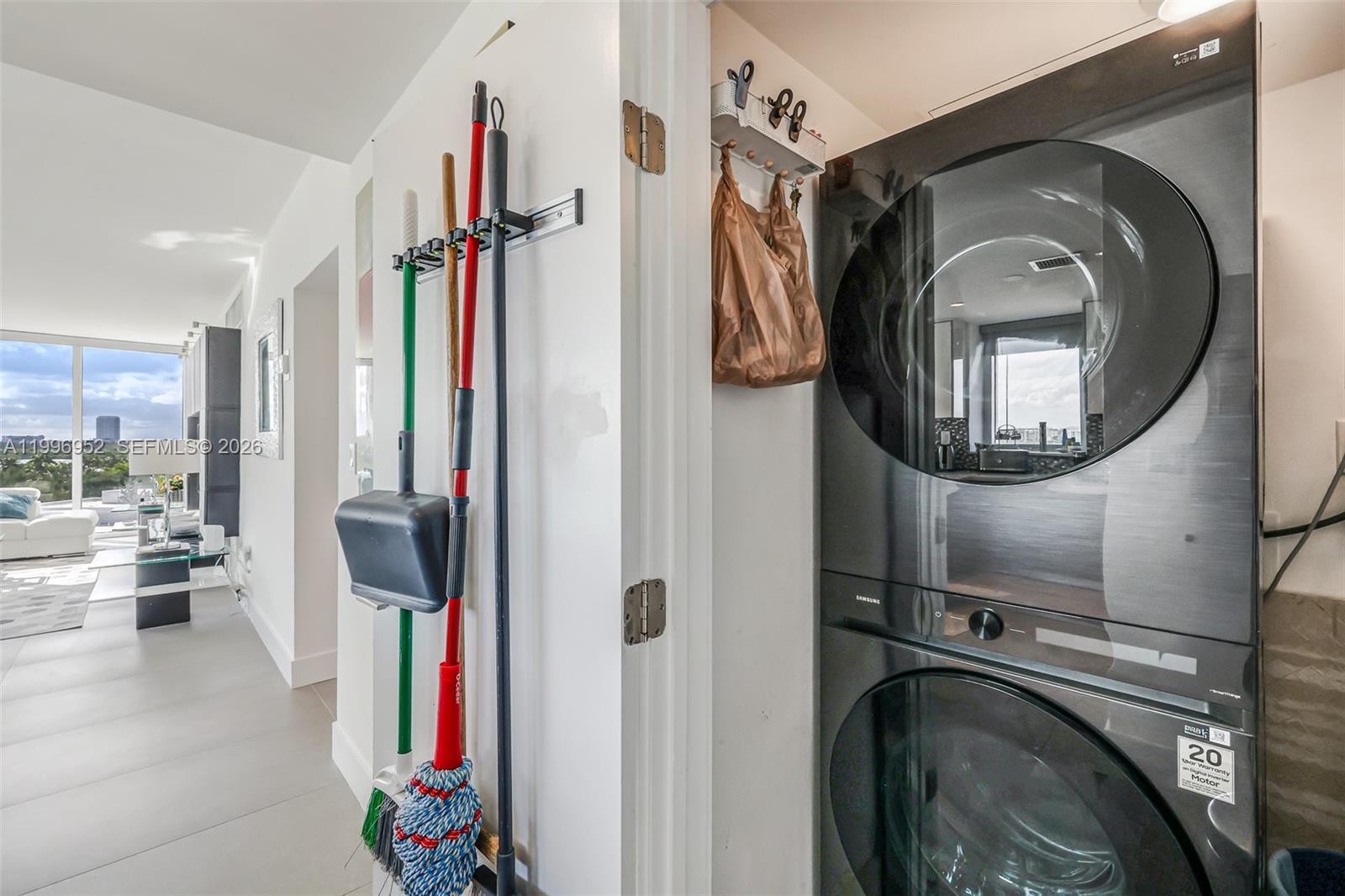 10275 Collins Ave # 722